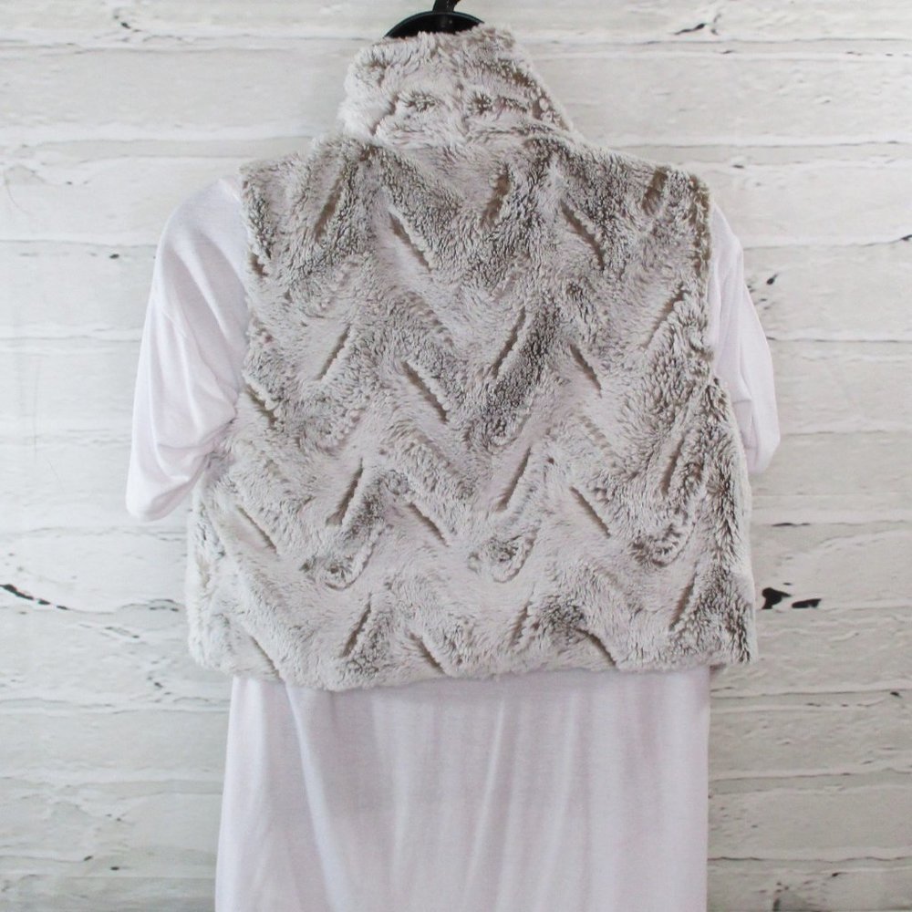 Rare Editions Big Girls Cropped Faux Fur Open Vest - Picture 4 of 8